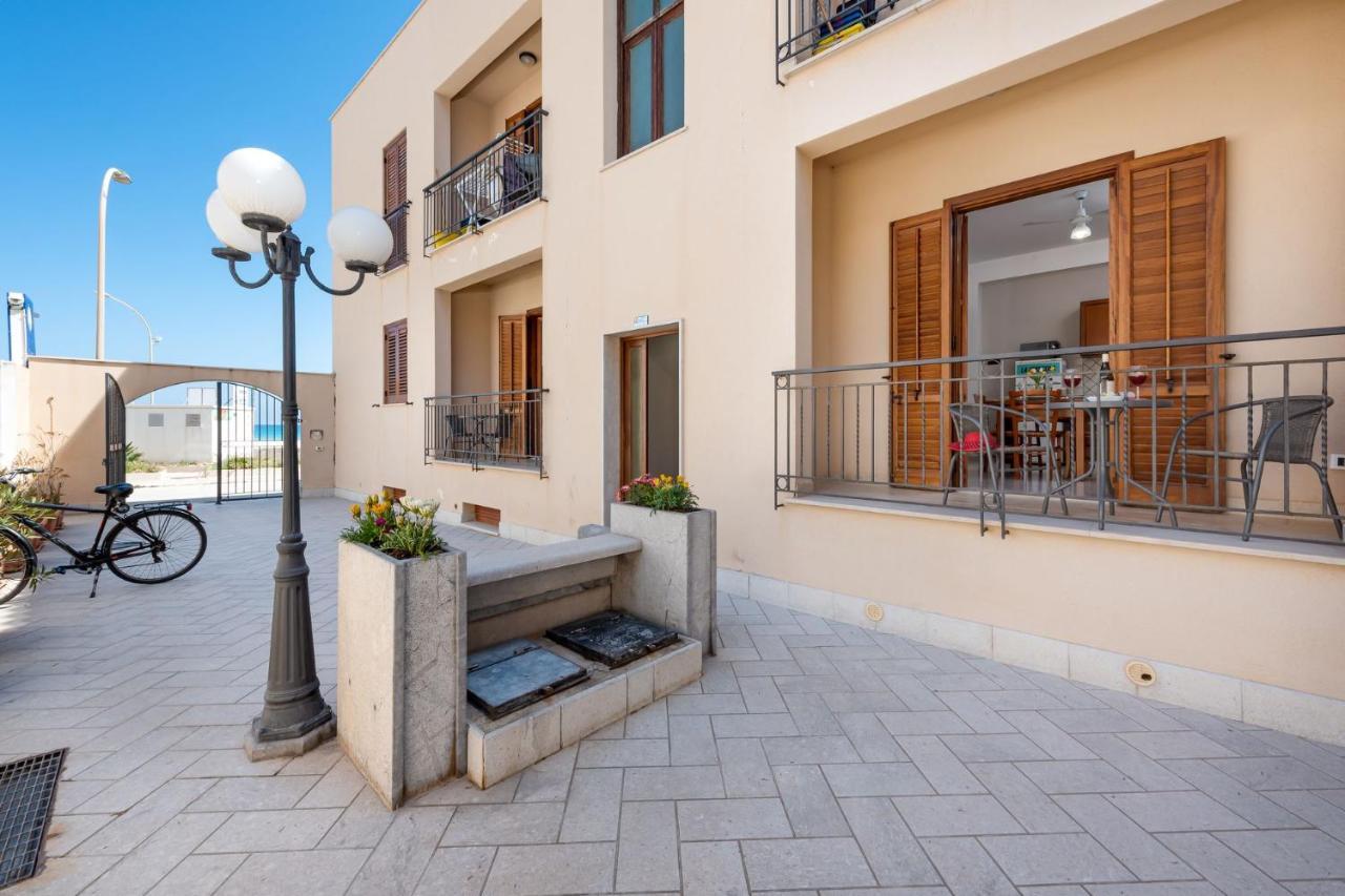 I Tre Golfi Beach Apartments Сан-Вито-Ло-Капо Экстерьер фото
