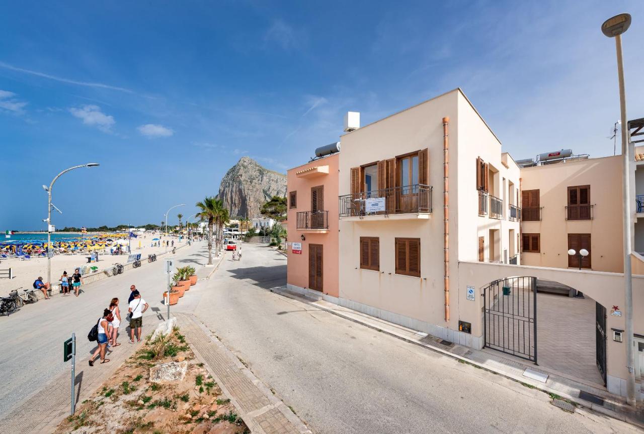 I Tre Golfi Beach Apartments Сан-Вито-Ло-Капо Экстерьер фото